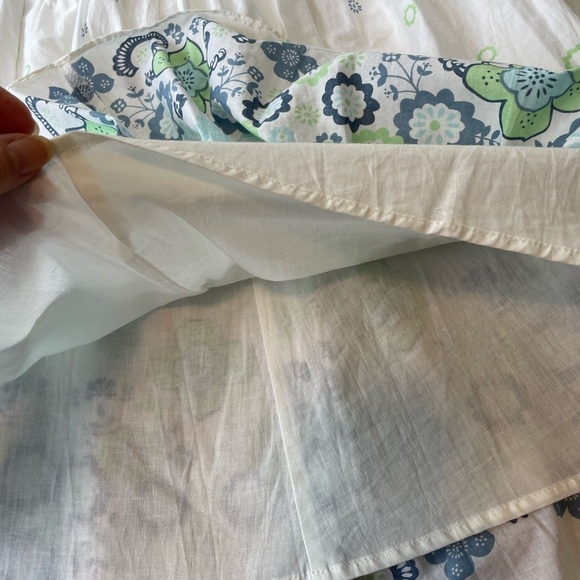 Floral White Blue Cotton Skirt Size Large - Picture 4 of 8